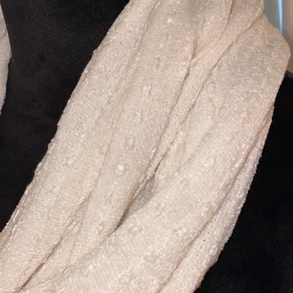 collectioneighteen neck scarf